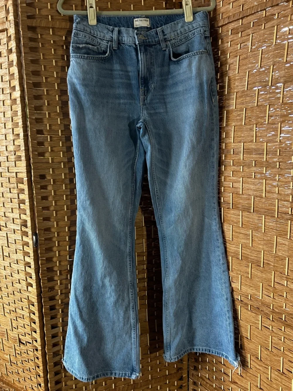 We The Free Free People Jeans 29 Flare Raw Hem Medium Wash Boho Denim